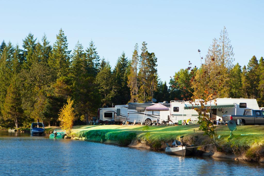 Silver Cove Rv Resort Silver Lake エクステリア 写真